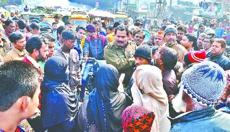 Government banks cashless Hoye