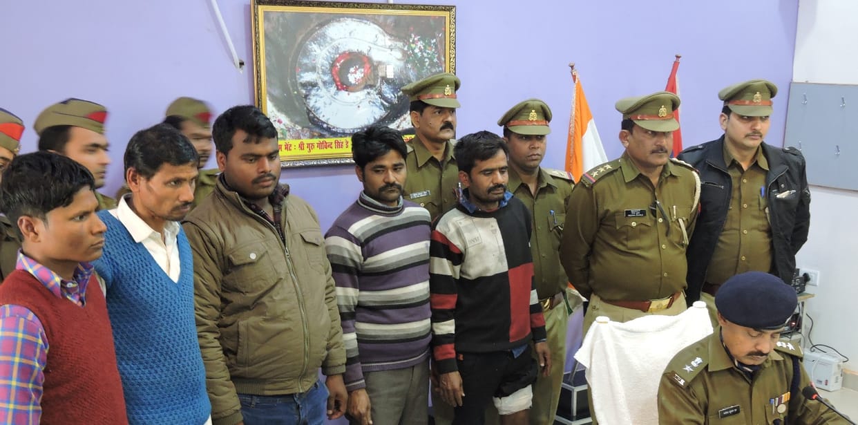 Five vicious crooks arrested, invoiced