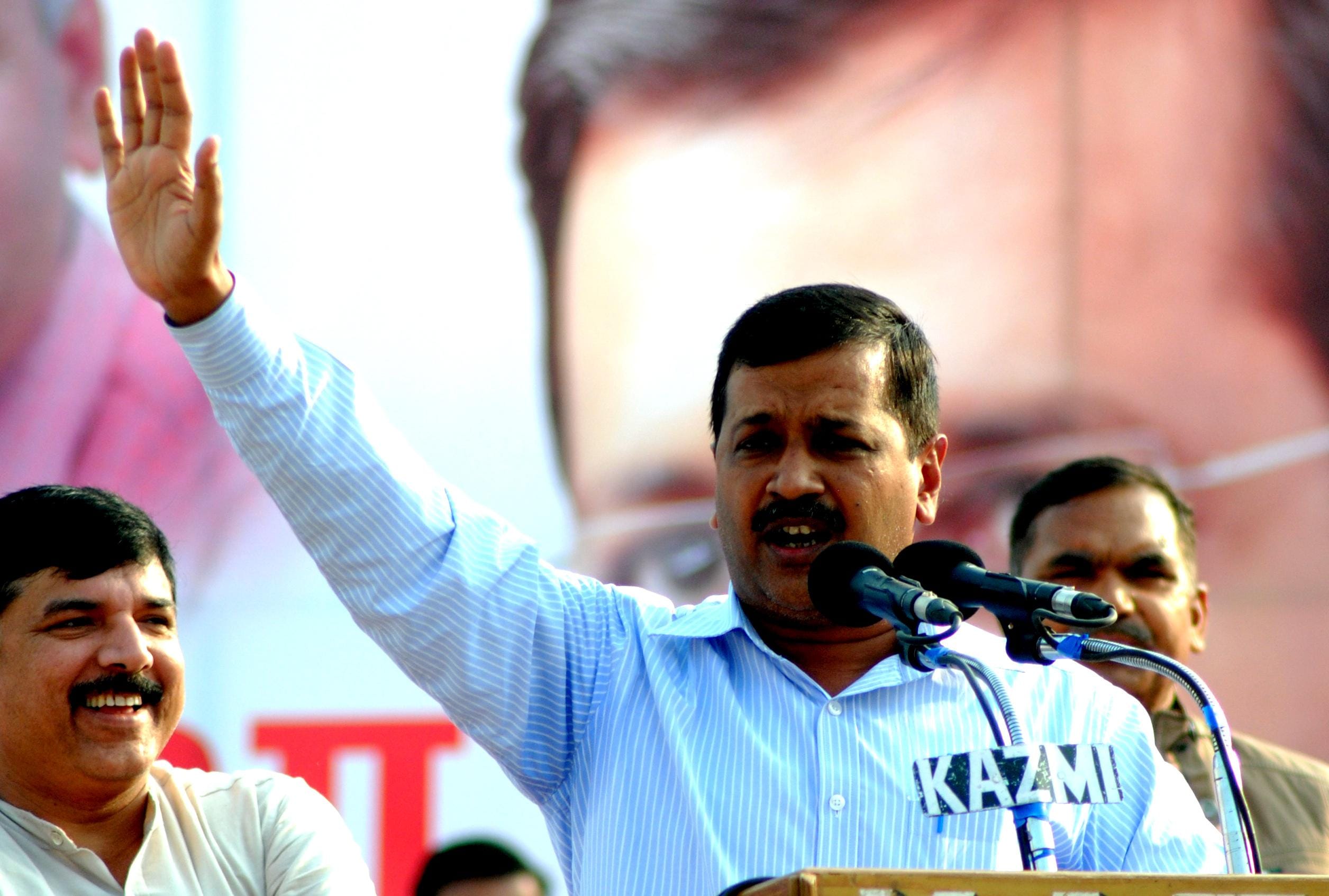 Arvind kejriwal addresses public in Lucknow.