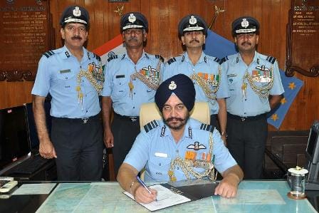 indian airforce new chief birender singh dhanoa full profile and achievements