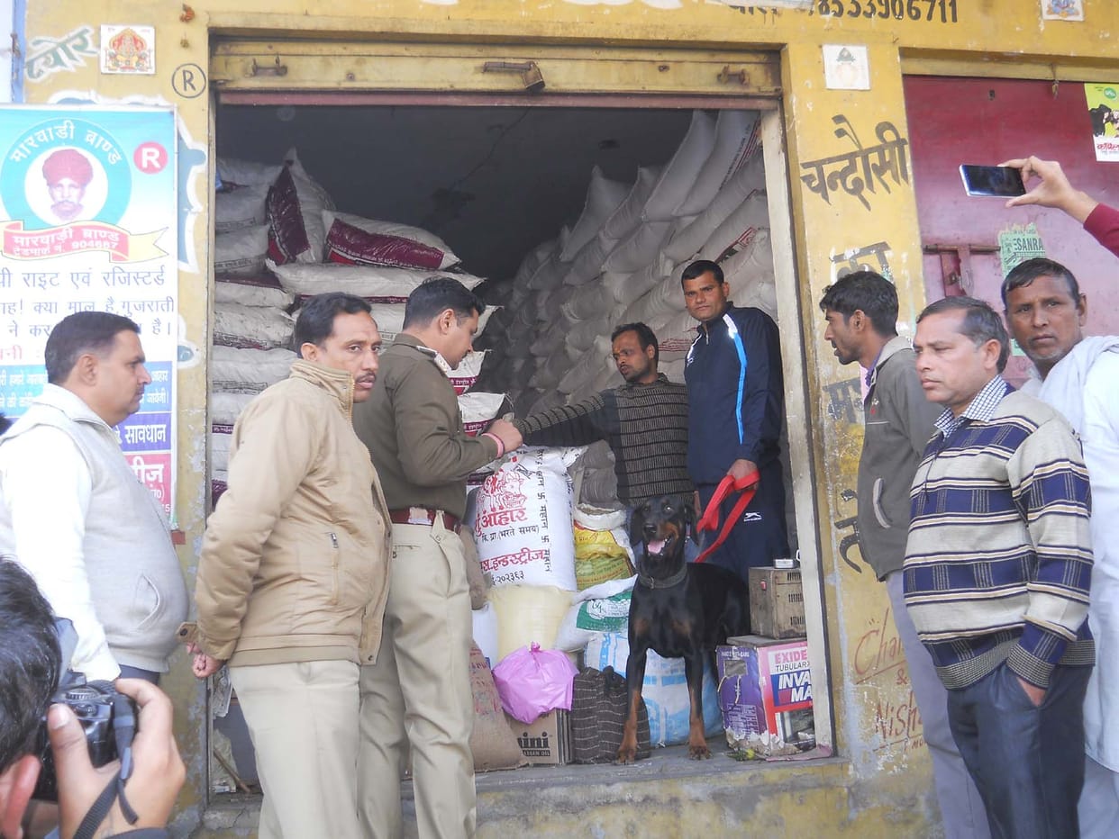  1.5 million merchant store thief