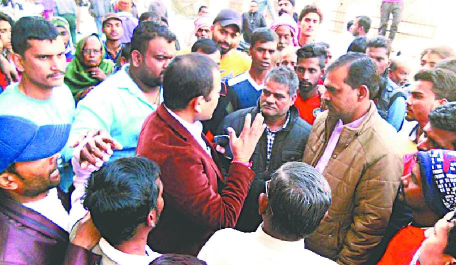 Shilapt come face to face with the absence of the name on the BJP-Congress