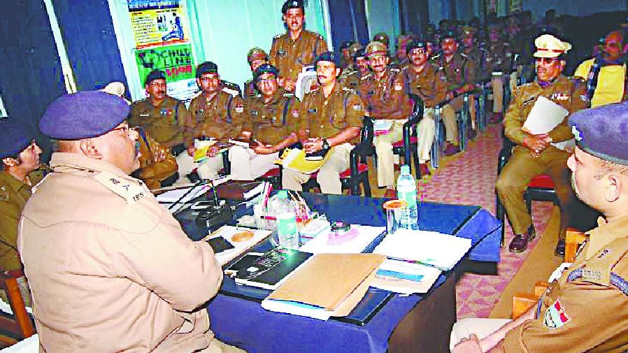 Adroitly boot for crime control: SSP