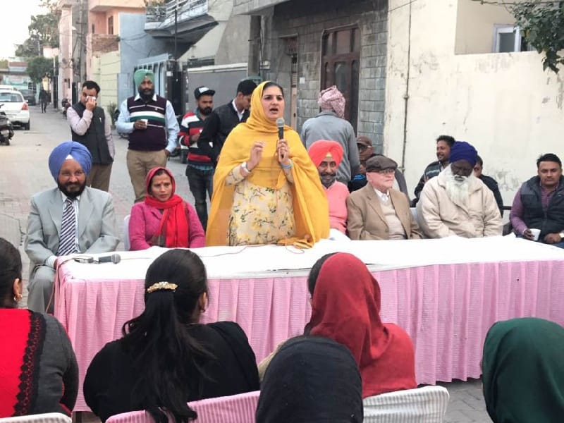 Amloh constituency, candidate of the opposition, women's wing vice-insurgency,  Mandi Gobindgarh