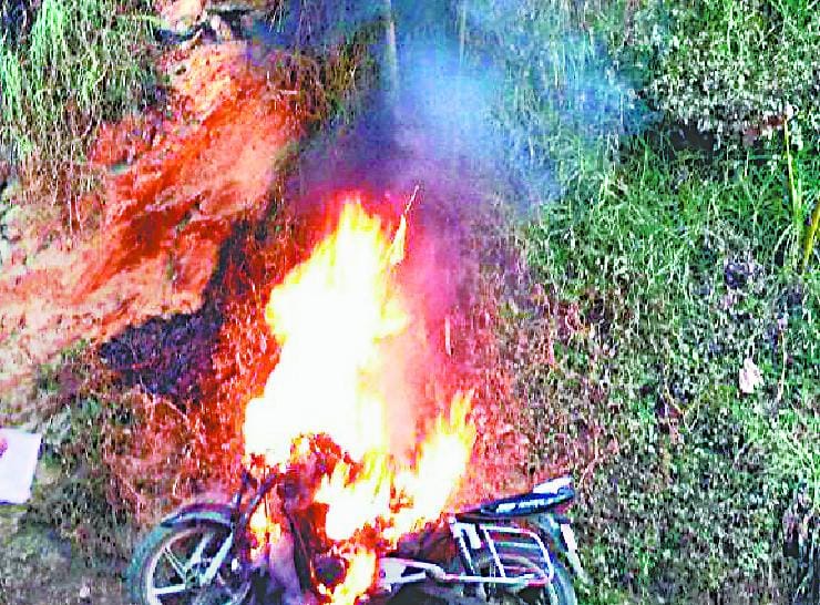 Bike moving fire, escaped riders
