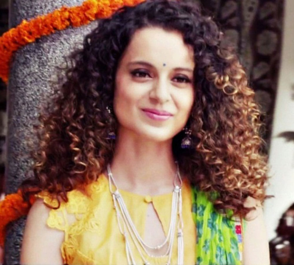 kangana ranaut and hrithik roshan film releasing date is now change
