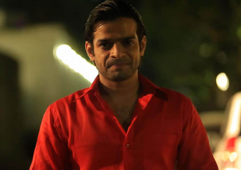 Yeh Hai Mohabbatein Star Karan Patel anger Video after Death of Dog is viral