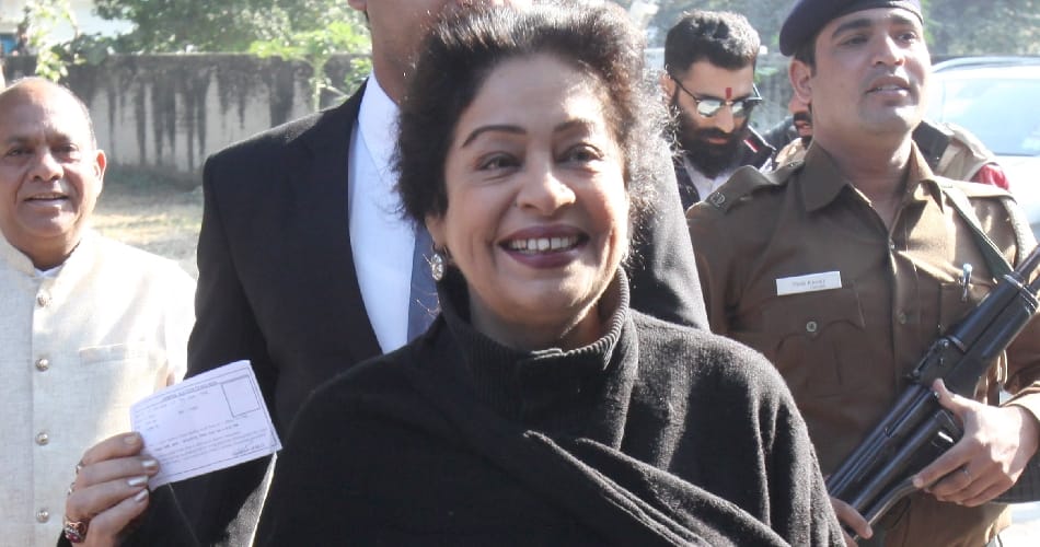 bjp mp kirron kher speaks against narendra modi note ban decision