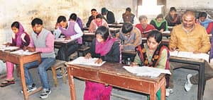 police arrested three fake student during the exam