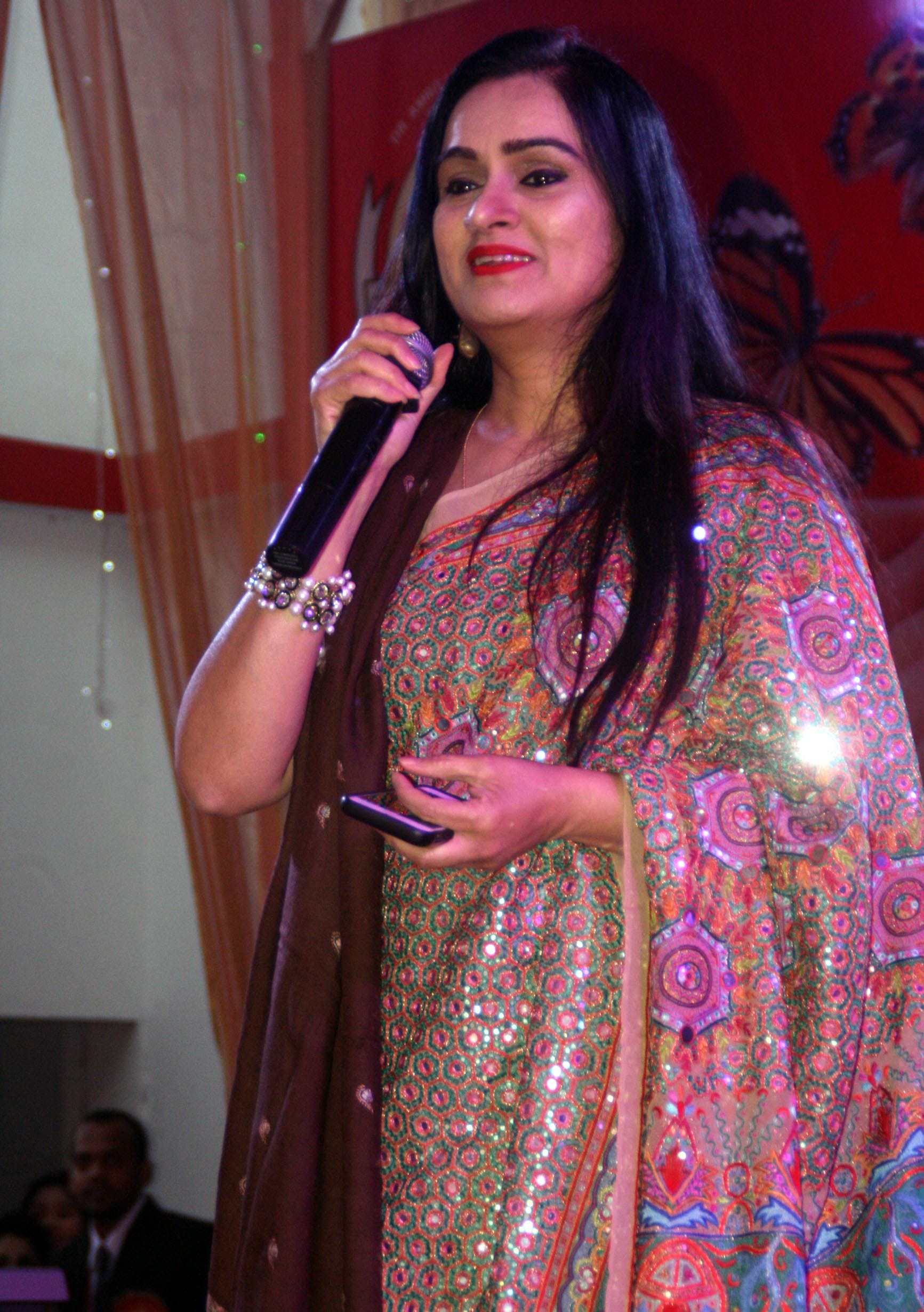 padmini kolhapure at varanasi