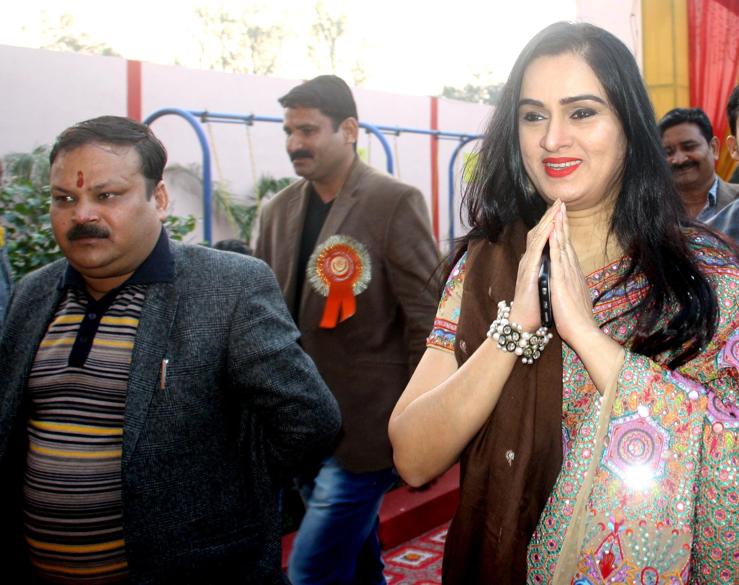padmini kolhapure at varanasi