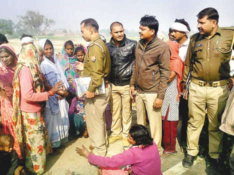 Overloaded truck crushed the woman, Hungama