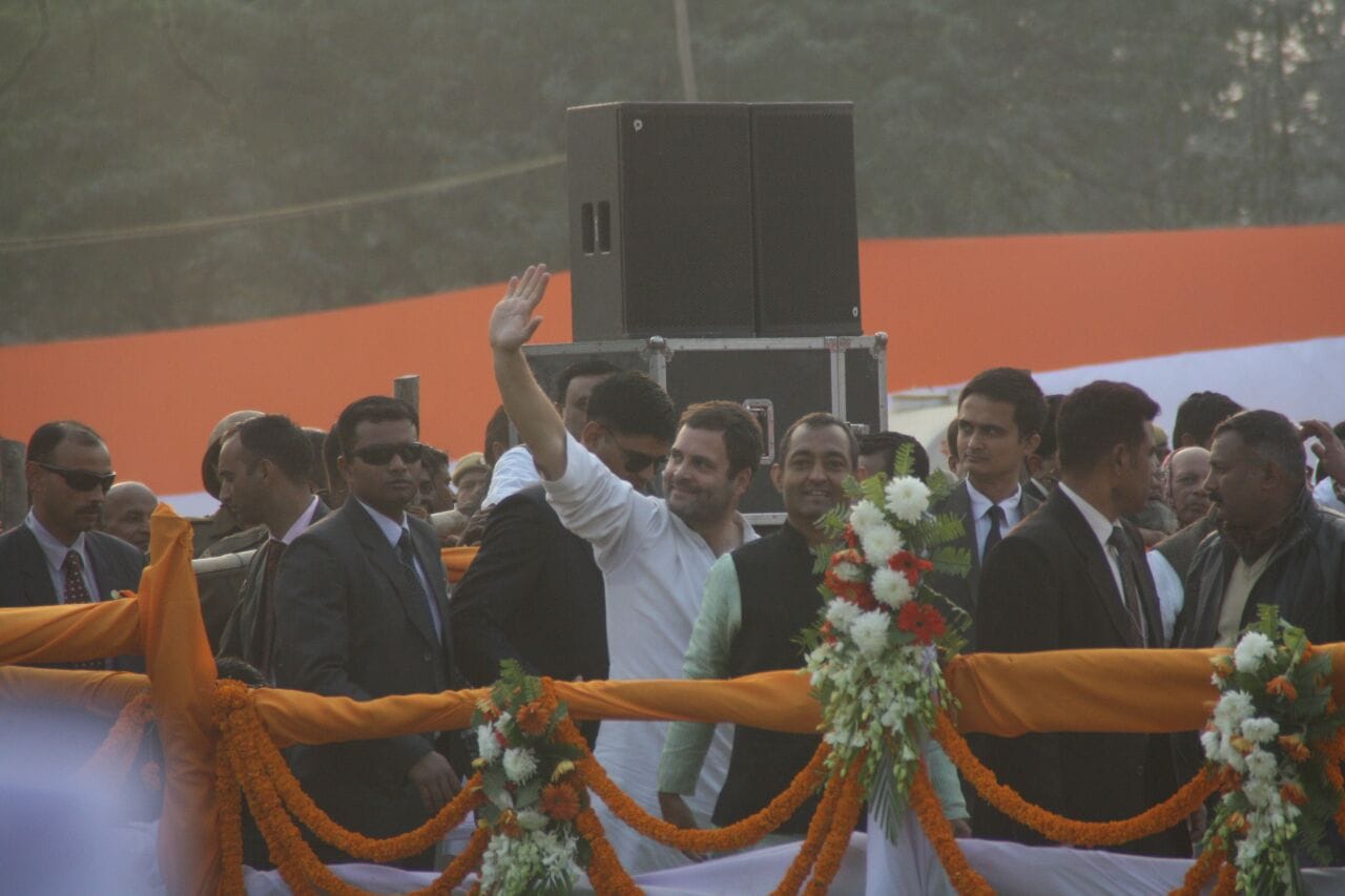 rahul gandhi target pm modi for note ban