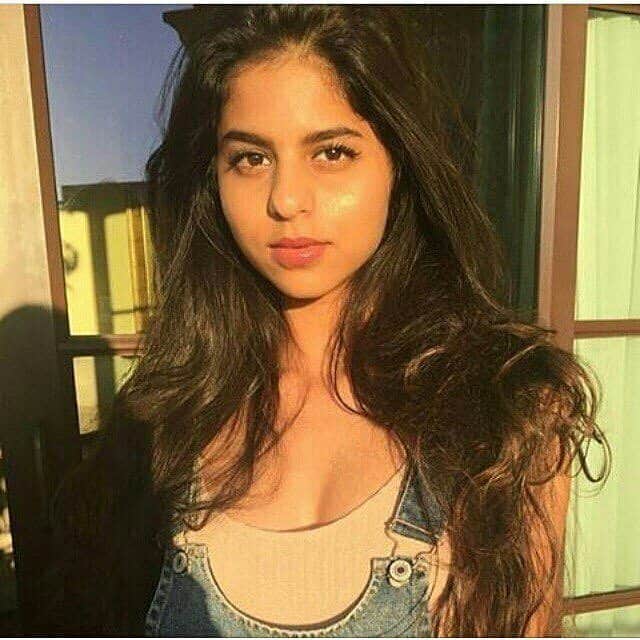shahrukh khan daughter suhana pic viral on social media