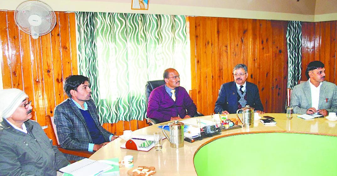 Pithoragarh changed the clock of government offices