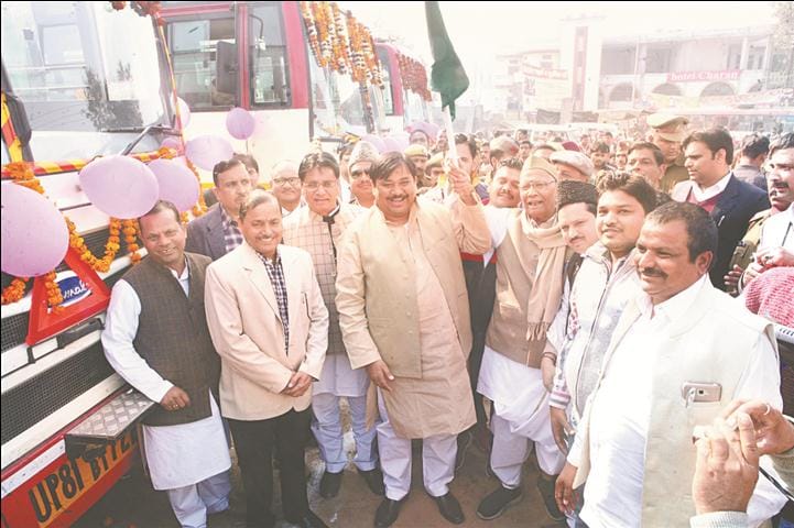 AC buses will increase the number of schools in Aligarh Manpal Singh