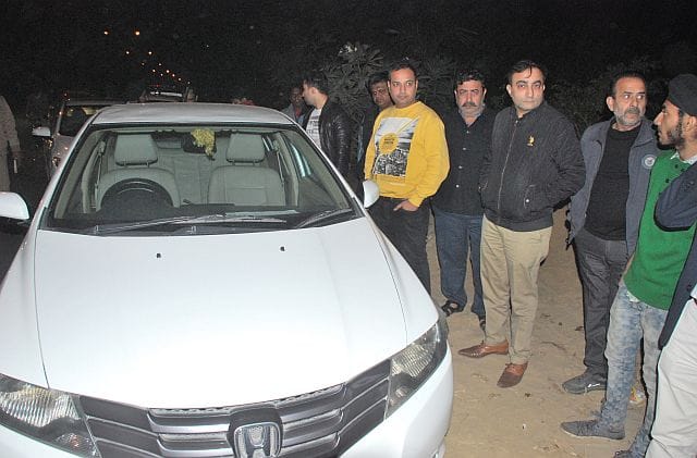 Twenty-three minutes from distributors of 10 lakhs new currency looted