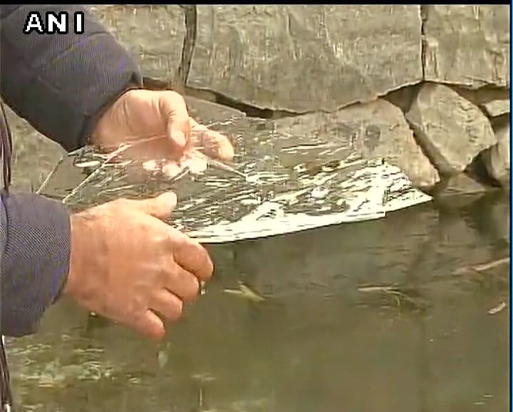 Srinagar's Dal Lake freezes due to cold wave conditions in the region 