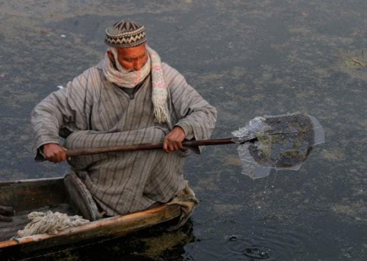 Srinagar's Dal Lake freezes due to cold wave conditions in the region 