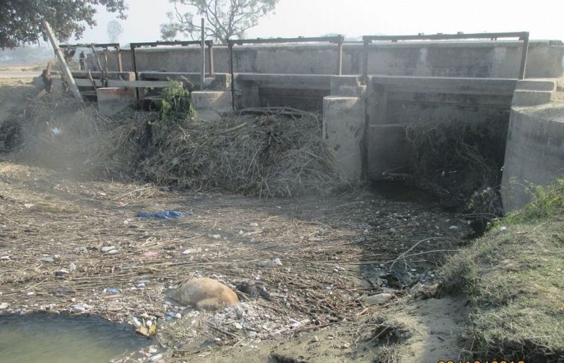 In the absence of the gate on Nhrpul farmers