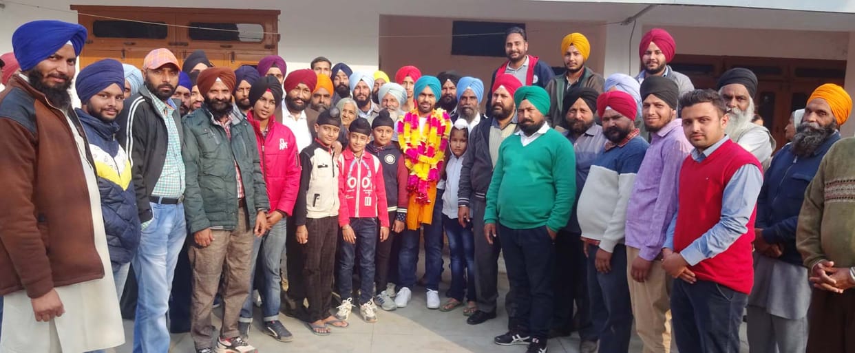 Simranjit hockey champion grand welcome