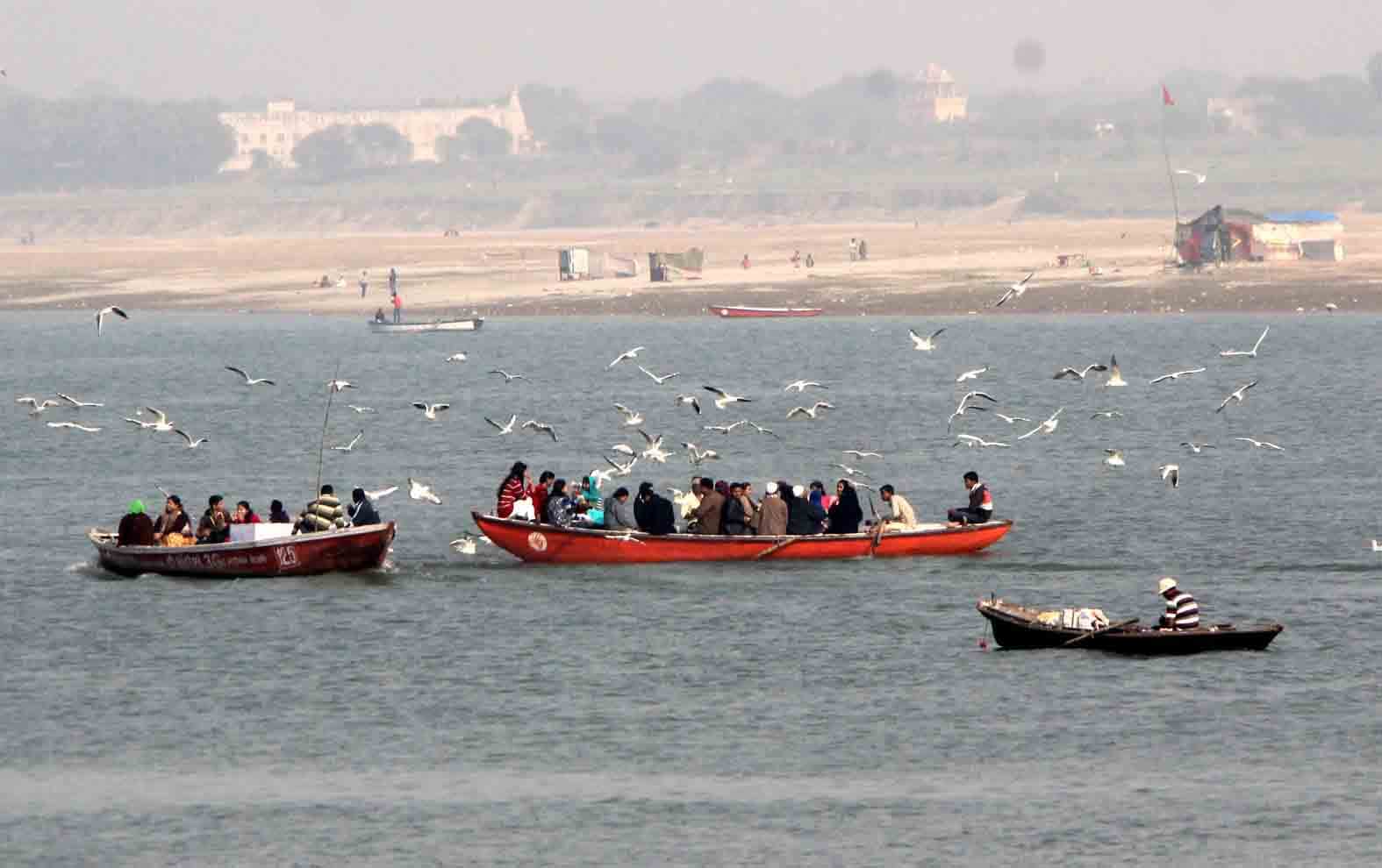 weathers become good, number of tourist increase in kashi