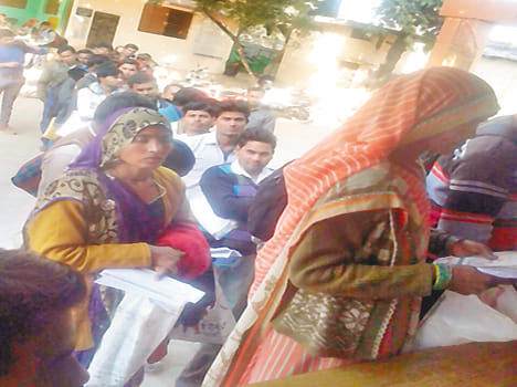 100 candidates ran a mop pail