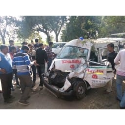 ambulance, accident, prgnent, women, death, eight, injurd