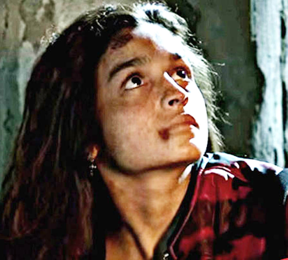 iifa 2017 best actress award winner alia bhatt speaks over rape scene in udta punjab