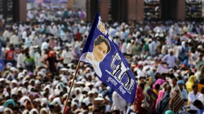 "Mayawati will stay in Uttar pradesh or not'