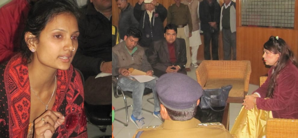 Suspended in the mother-daughter after assaulting policemen trapped, due Know