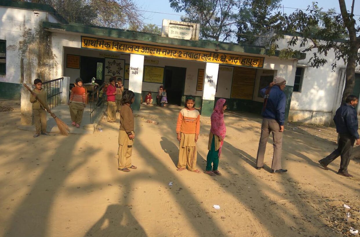  yogi adityanath to keep an eye on basic schools of Uttar Pradesh.