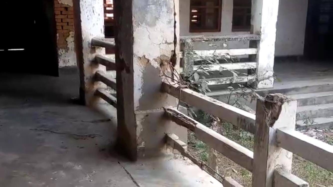 schools in dilapidated condition