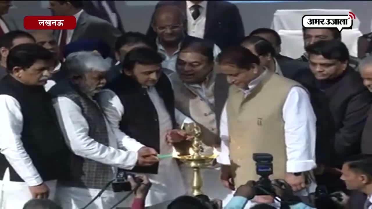 अखिलेश यादव