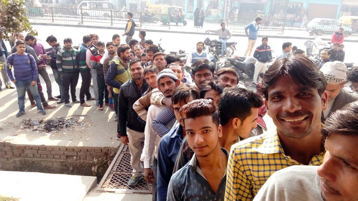 Banks rush resembled, not get ATM cash