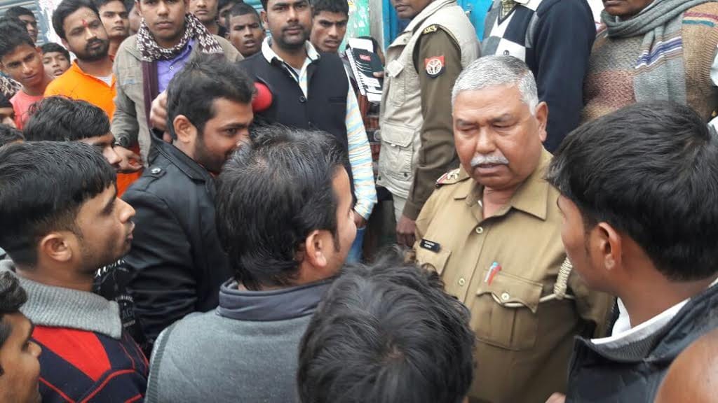 Bike riders shopkeeper stabbed