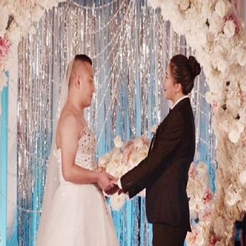 chinese bride asked groom to wear wedding gown