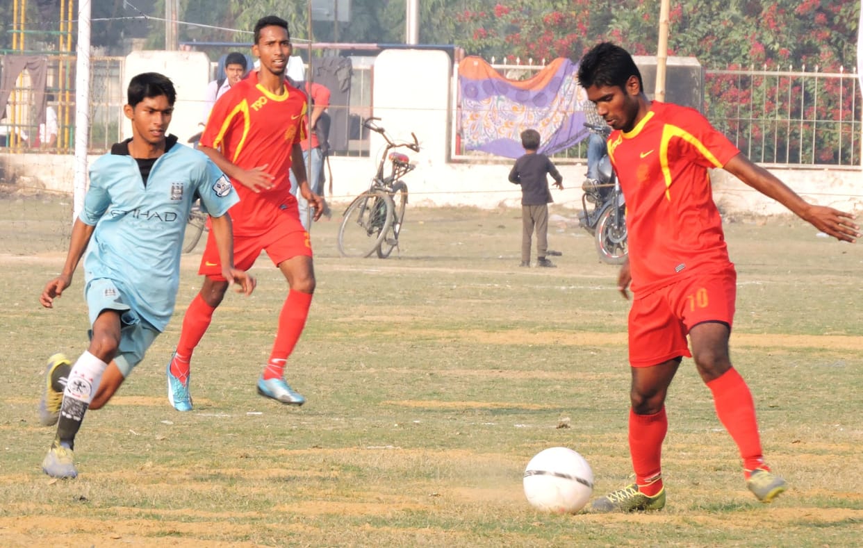 The champion team beat bagaha Tryasujan