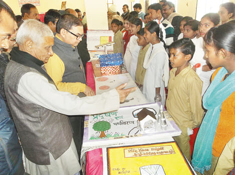 The children created science model