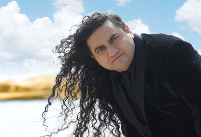 'Angel' fame Taher Shah leaves Pakistan after receiving death threats