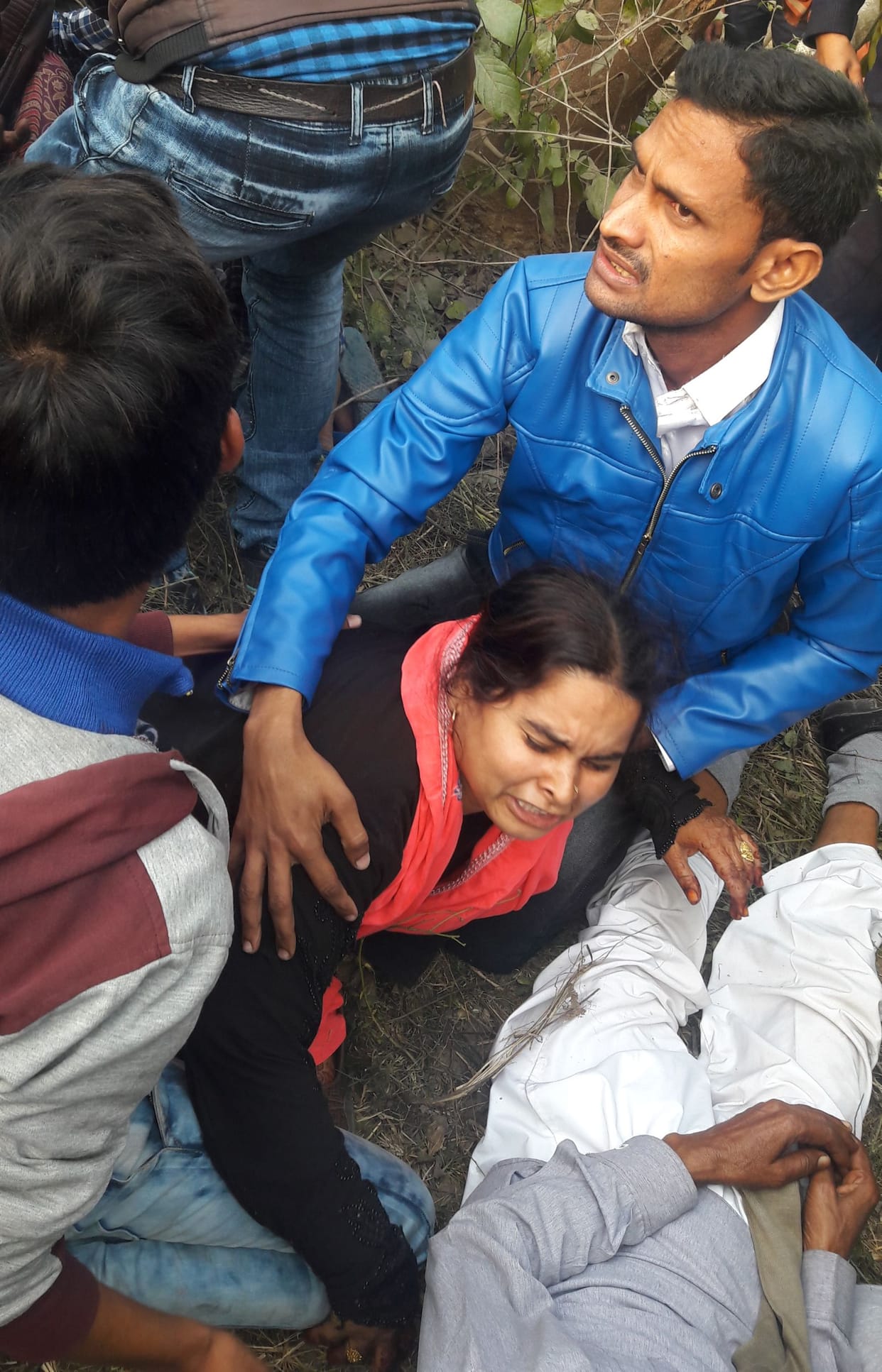  two bike accident then truck hit them, four died