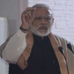 बीएचयू में संबोधित करते प्रधानमंत्री मोदी।