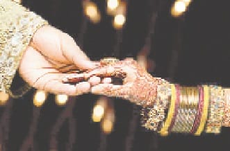 cashless shadi na band na baraati