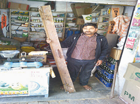Shutter cut a million stolen goods
