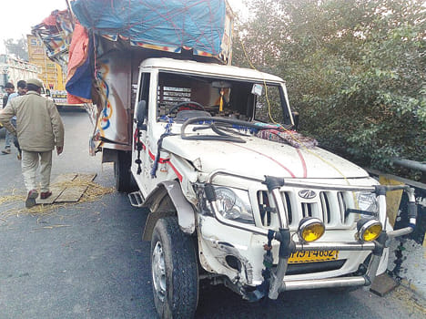 Returning from the funeral pits pickups truck, 12 injured