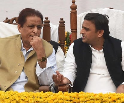 Akhilesh yadav laid the foundation of purvanchal express way.