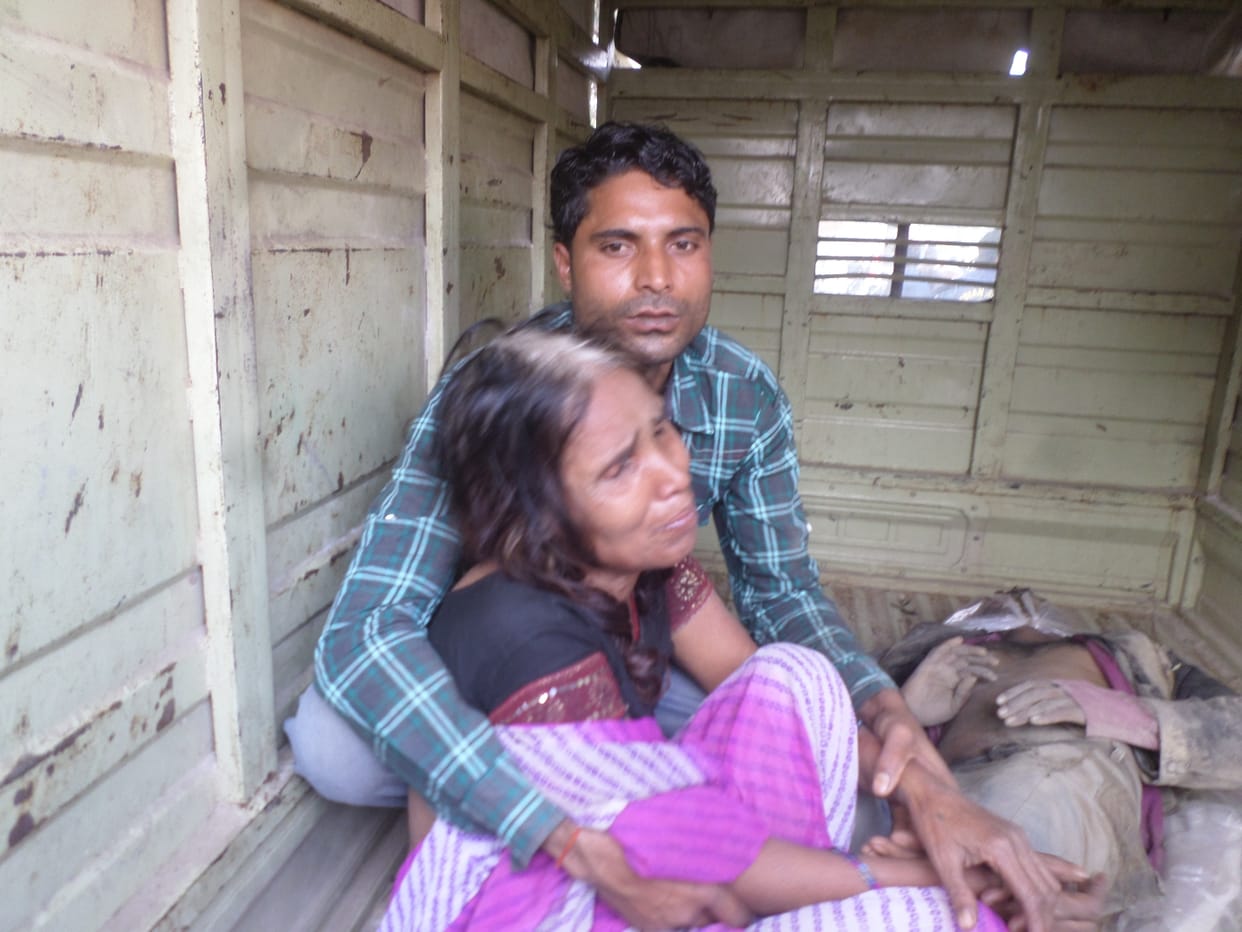  Corpse found in a field, killing suspected 
