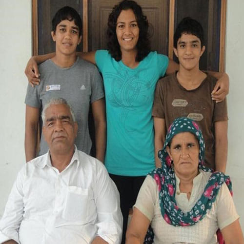 Success story of Aamir Khan's dangal inspiration Geeta Phogat