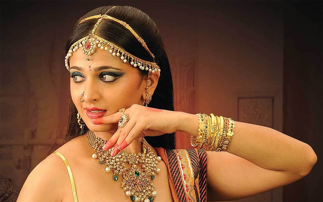 Fashion Tips Get a Stylish Look In Your Lehenga With These Neckpieces