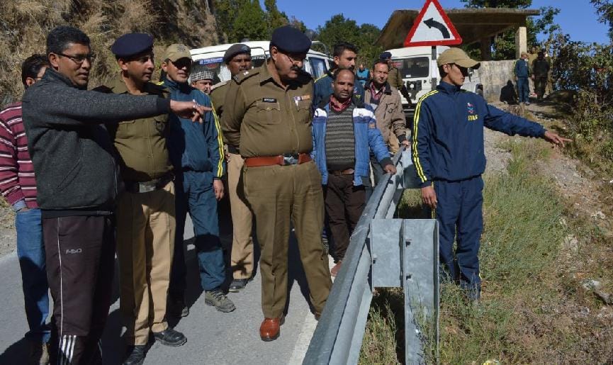 Looking for missing man in nainital